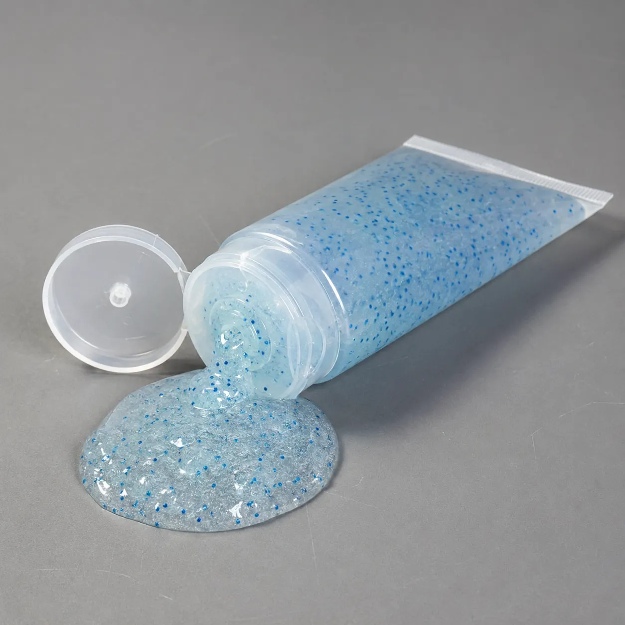 Produk skrub kimia pasaran biasa berbutir kasar plastik