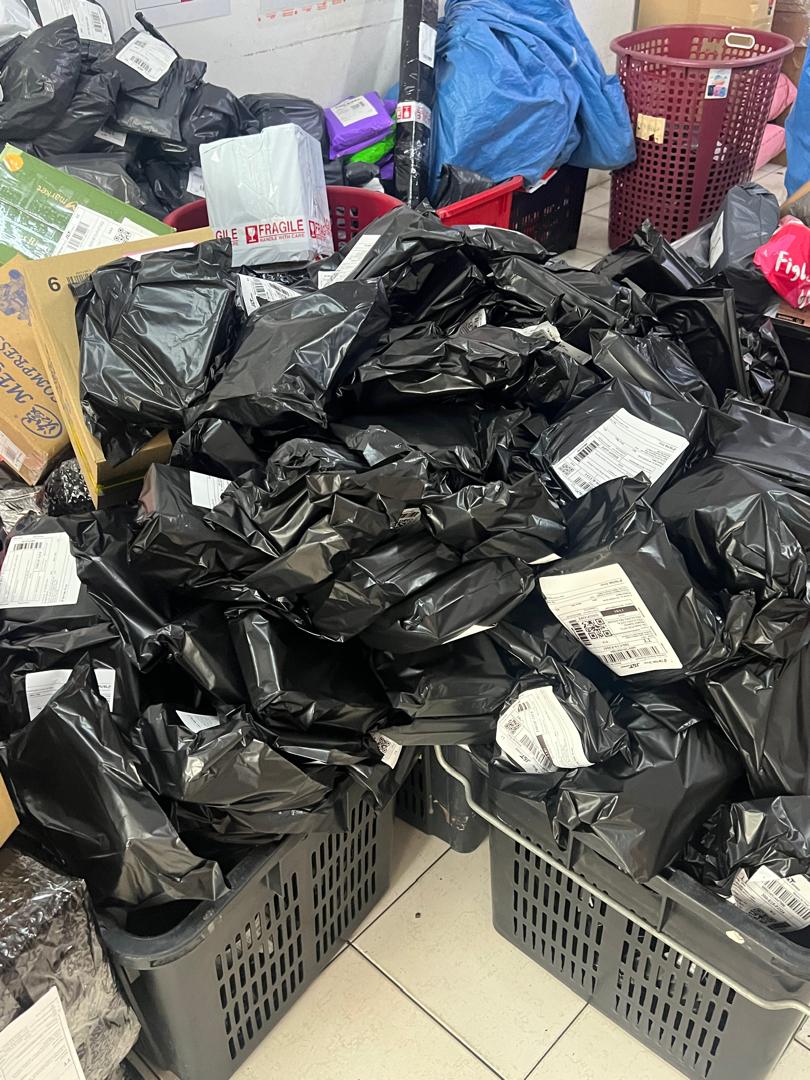 Tempahan Lulur Kunyit sedang diproses